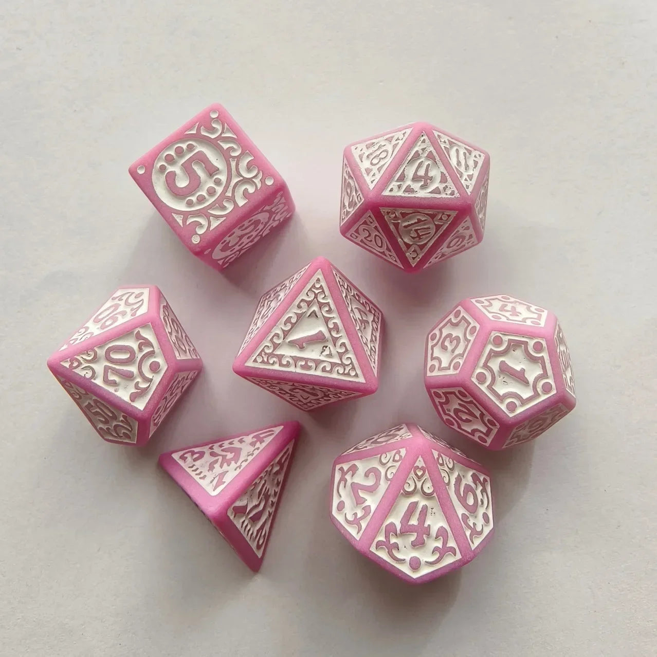 7pcs/set Hollow Acrylic Number Dice for DND Cthulhu COC RPG Board Game Running Team Entertainment Polyhedral Dice DND Dice Set