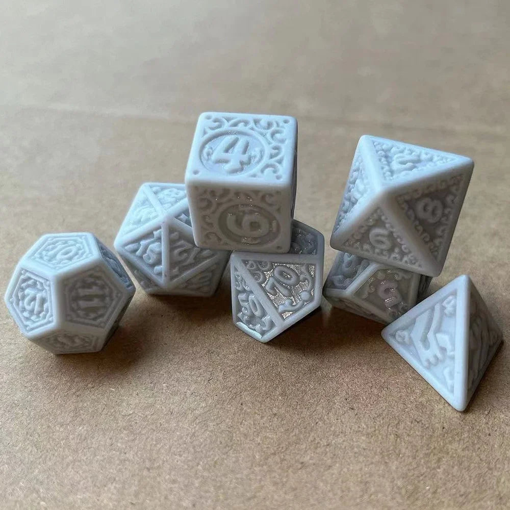 7cs/lot Polyhedral Dice Numbers of D4 D6 D8 D10 D% D12 D20 D&D Dice Set Multi-sided DND RPG TRPG Entertainment Table Games Dice