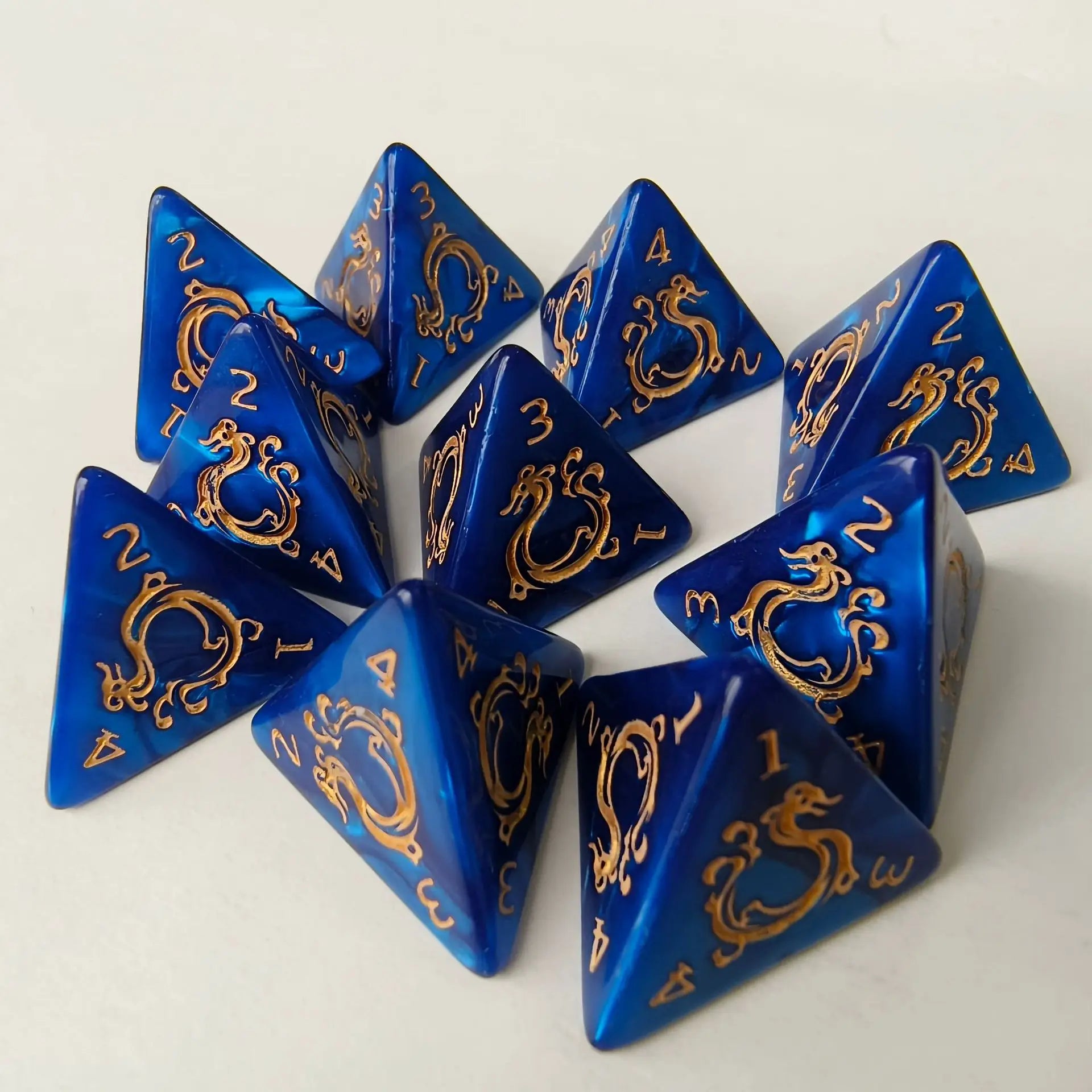 10pcs/set Fashion Dragon Pattern Number Dice Kit Red Green Blue Gold Silver D8/D4 RPG DND Board Game Entertainment DND Dice Set