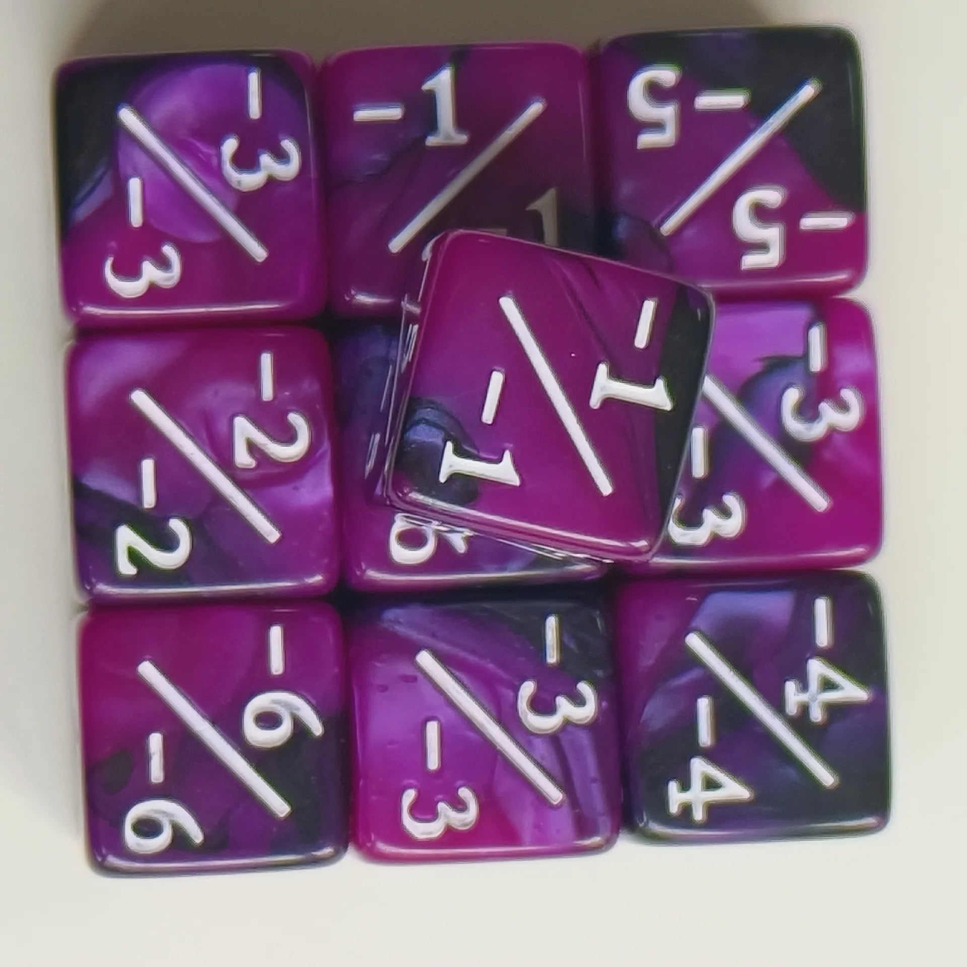 10pcs/set 16mm Three Color Addition Subtraction Positive Negative Symbol Dice Set Dnd D6 Digital Dice for Board Game Wanzhi Card
