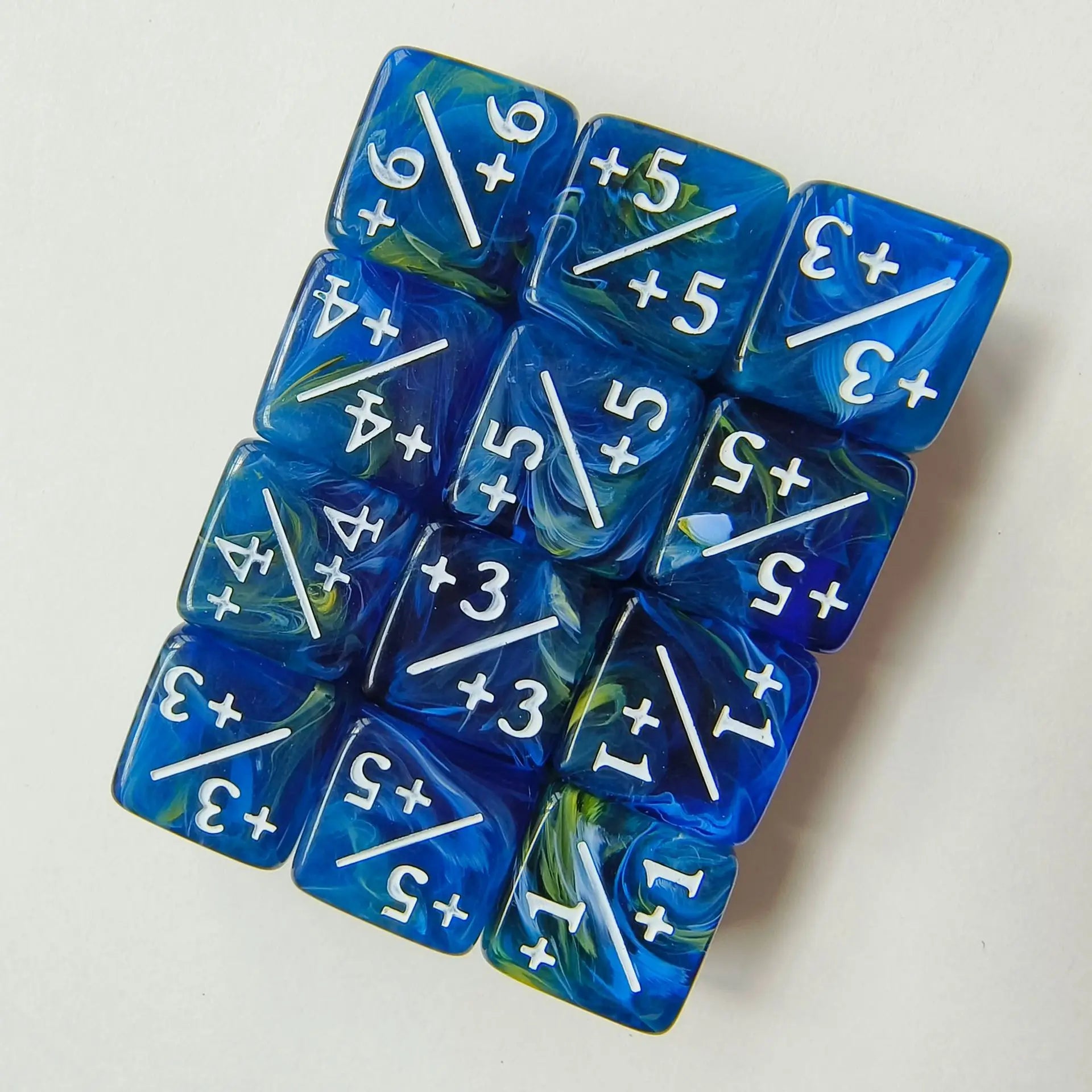 10pcs/set 16mm Three Color Addition Subtraction Positive Negative Symbol Dice Set Dnd D6 Digital Dice for Board Game Wanzhi Card