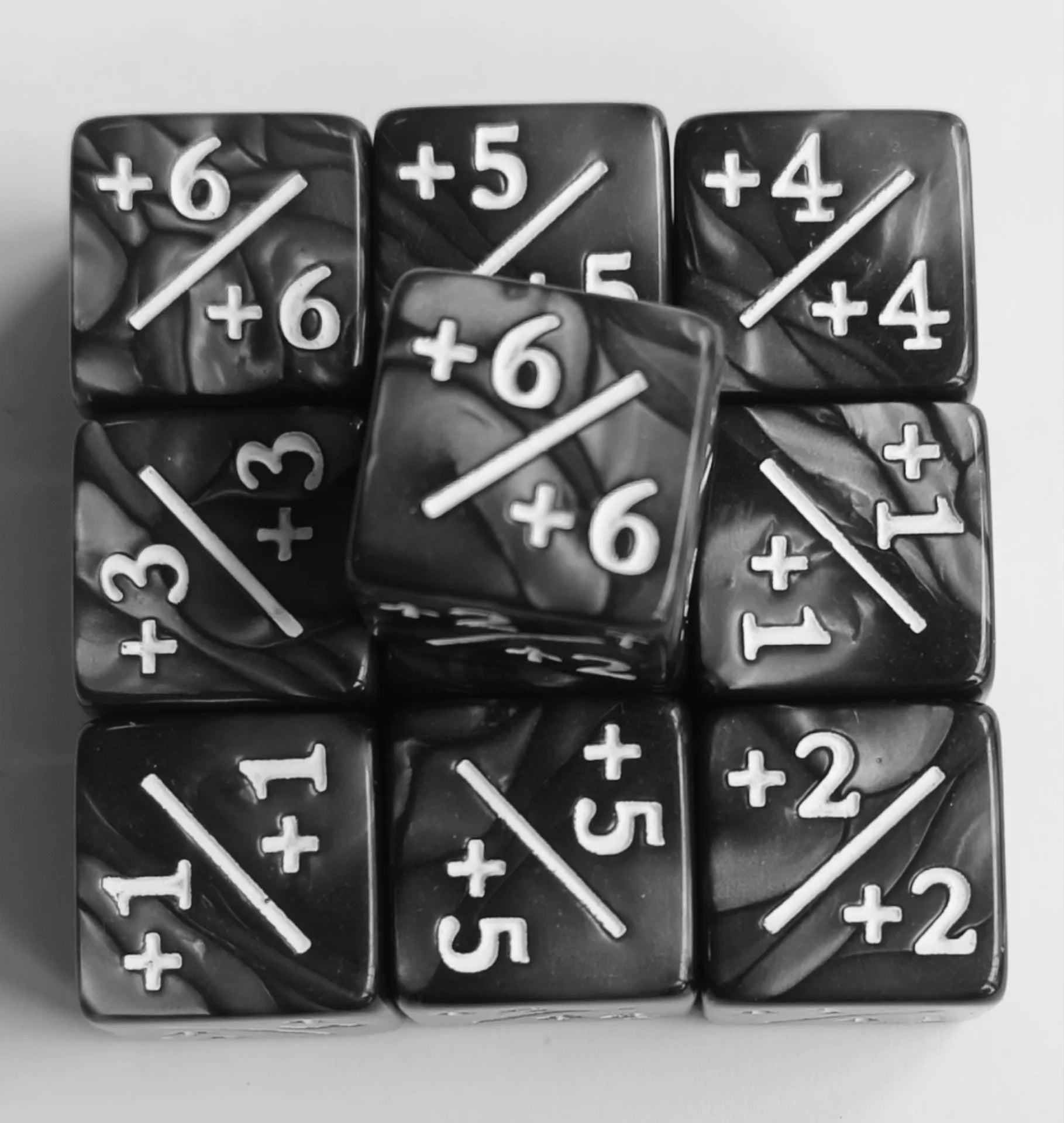 10pcs/set 16mm Three Color Addition Subtraction Positive Negative Symbol Dice Set Dnd D6 Digital Dice for Board Game Wanzhi Card