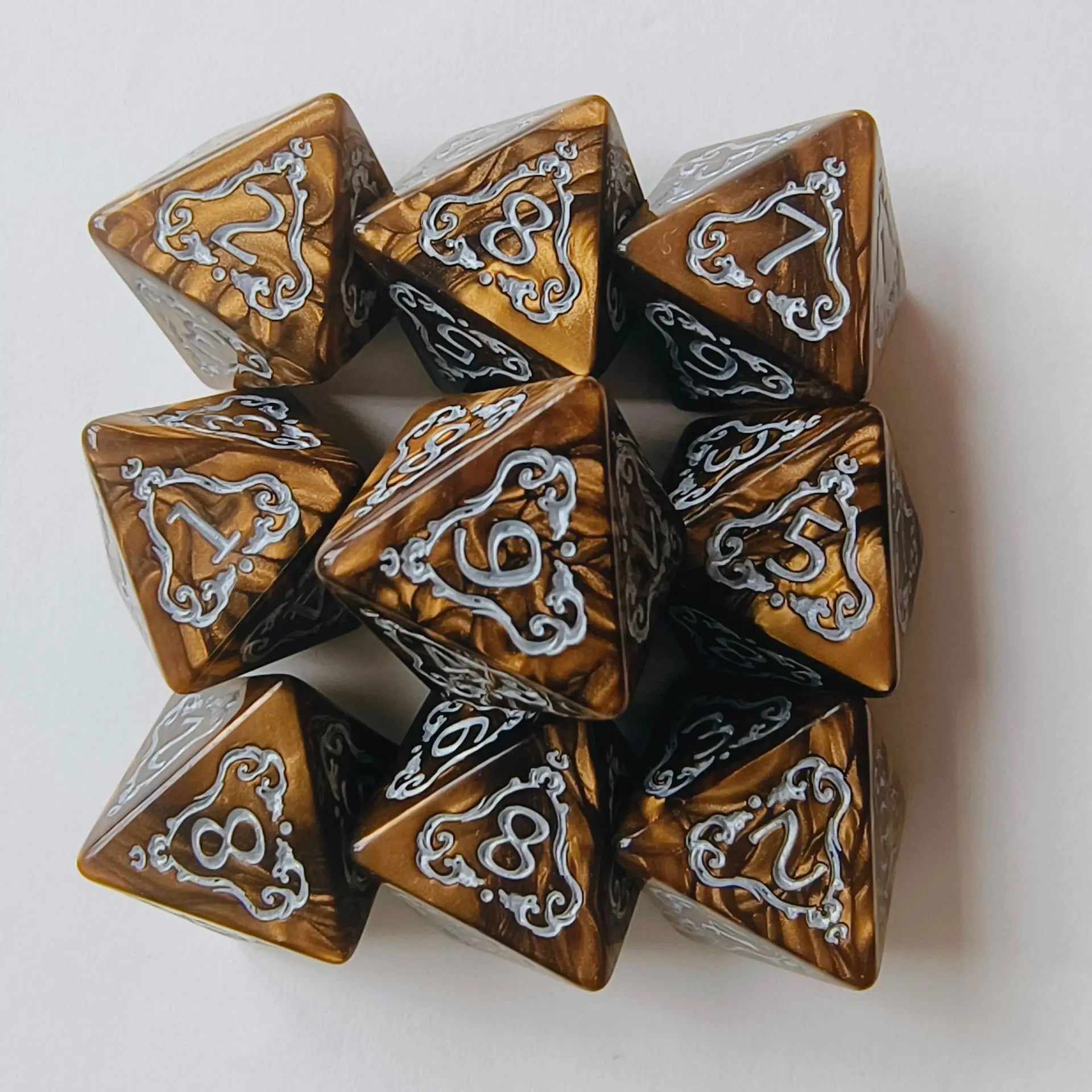 10pcs/set Fashion Dragon Pattern Number Dice Kit Red Green Blue Gold Silver D8/D4 RPG DND Board Game Entertainment DND Dice Set