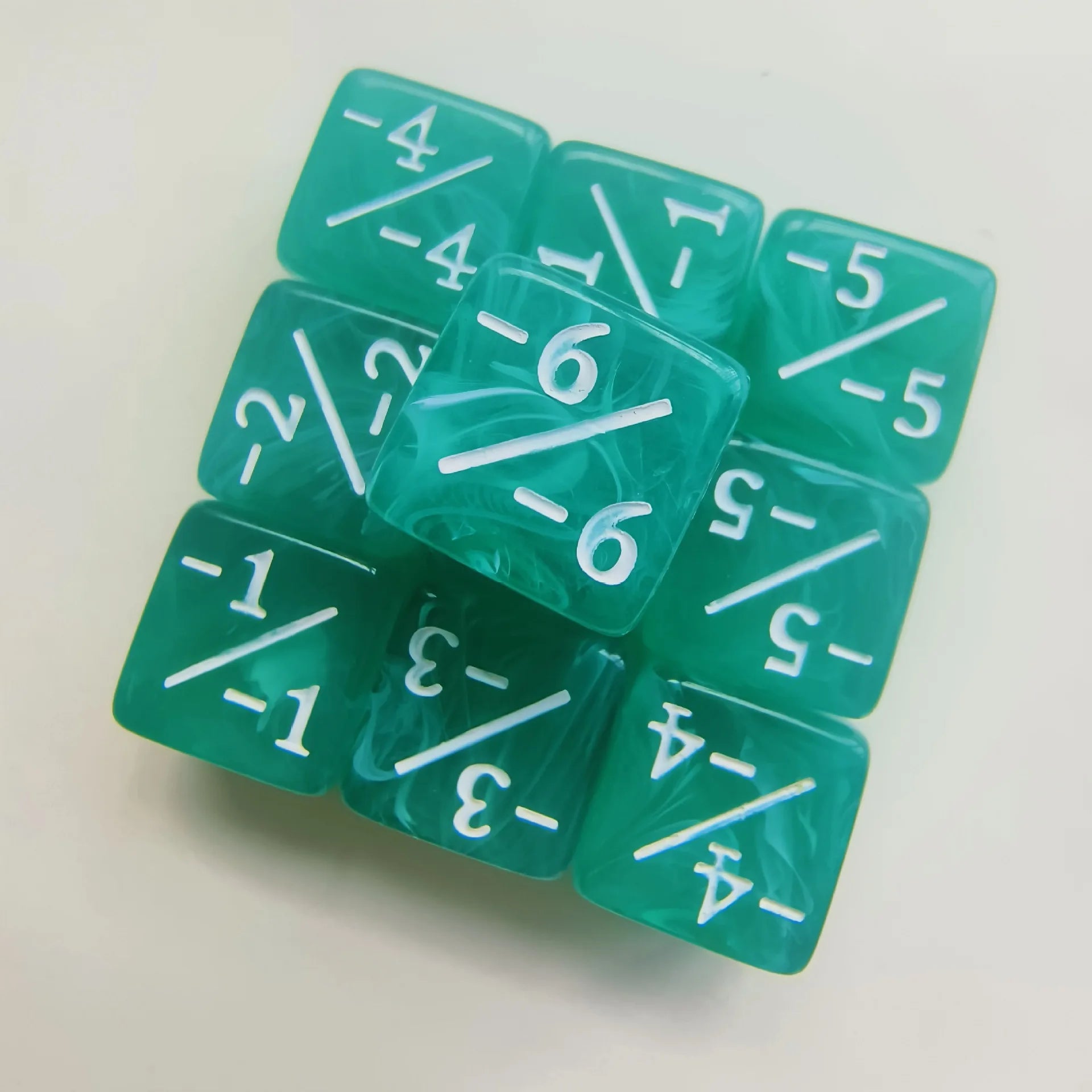 10pcs/set 16mm Three Color Addition Subtraction Positive Negative Symbol Dice Set Dnd D6 Digital Dice for Board Game Wanzhi Card